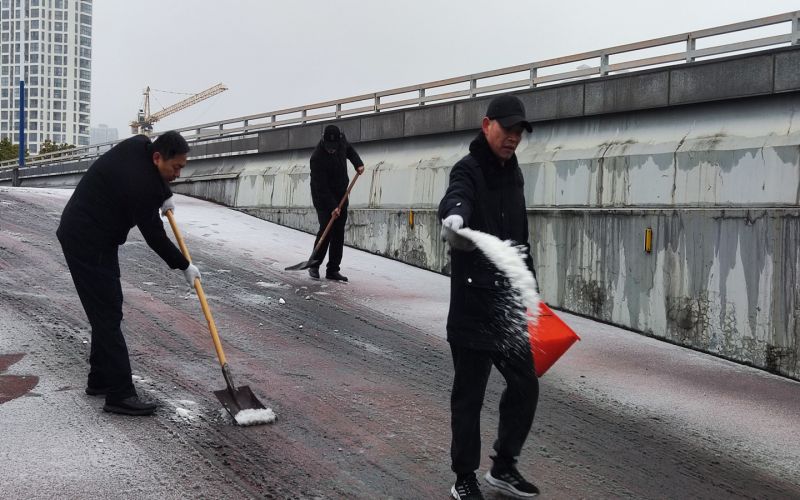 常運集團(tuán)積極應(yīng)對雨雪冰凍天氣保障旅客出行安全